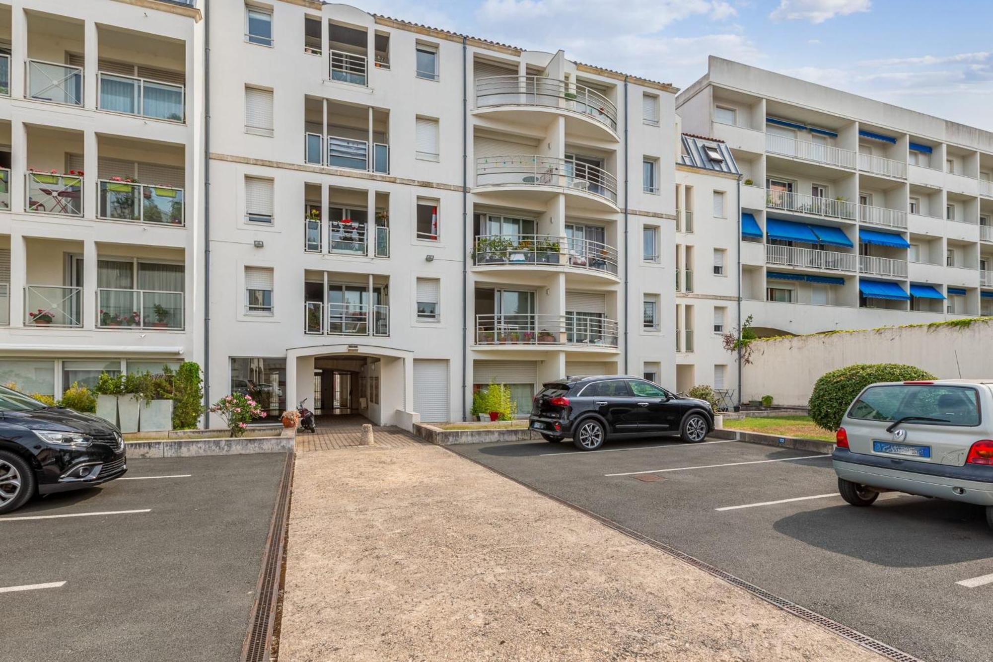 Très bel appartement avec balcon au coeur de La Rochelle - Welkeys Extérieur photo